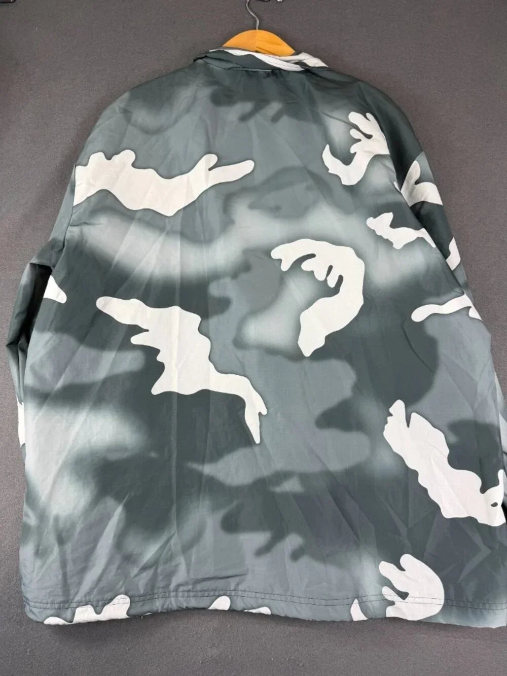 Adidas Mens Gray White Camouflage Originals Graphics Button Up Coach Jacket L